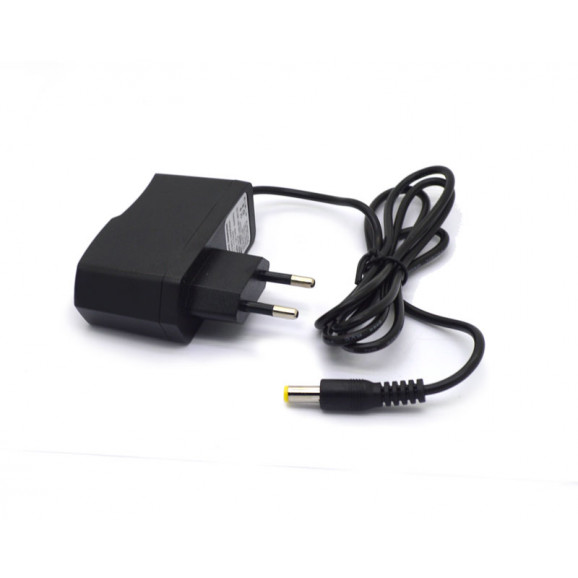 Fonte de Alimentação Chaveada Entrada 100 - 240Vac 50/60Hz 5V 2A com Plug P4 2,1mm x 5,5mm - 39.1.170