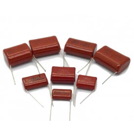 Capacitor Poliéster Marrom 1mF a 6.8mF - 250V a 630V