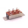 Chave HH 3/34 com aba,  sem rosca e com gravação 127/220V com 6 terminais.