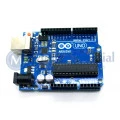 Arduino UNO com cabo USB