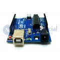 Arduino UNO com cabo USB